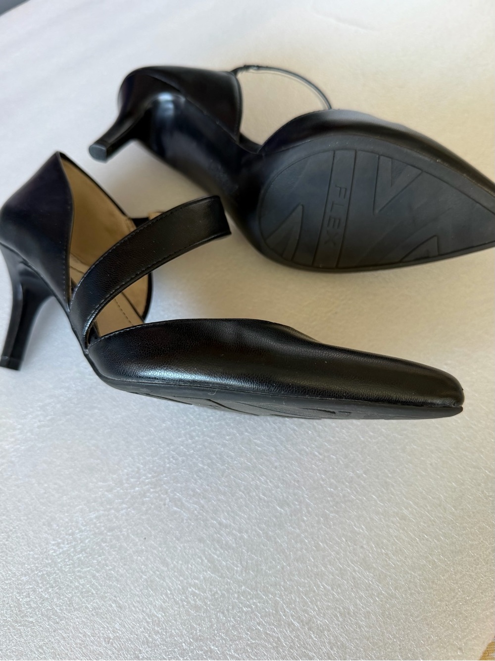 Life Stride Black Pointed-Toe Mary Jane Heels with Cross Strap - Picture 2 of 3
